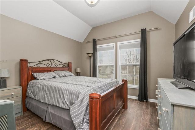 3821 SW Evergreen Lane, Lee's Summit, MO 64082