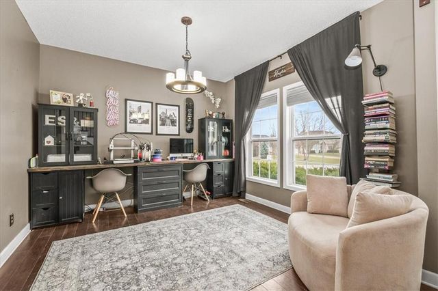 3821 SW Evergreen Lane, Lee's Summit, MO 64082