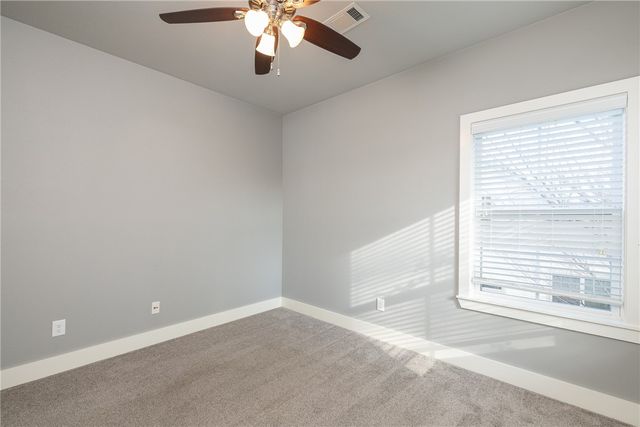 2446 N Wilderness Lane, Fayetteville, AR 72703