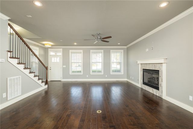 2446 N Wilderness Lane, Fayetteville, AR 72703