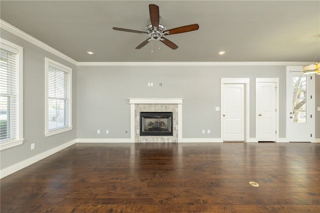 2446 N Wilderness Lane, Fayetteville, AR 72703