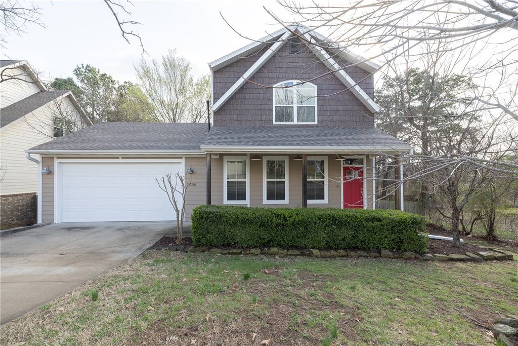2446 N Wilderness Lane, Fayetteville, AR 72703