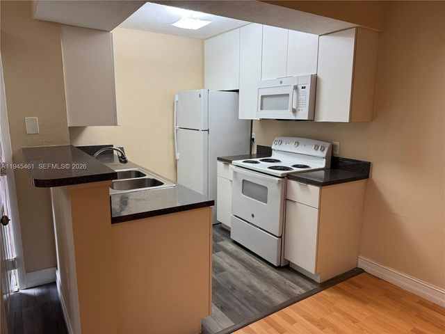 10441 SW 156th Ct 429, Miami, FL 33196