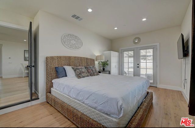 12871 Osborne Street, Pacoima (los Angeles), CA 91331