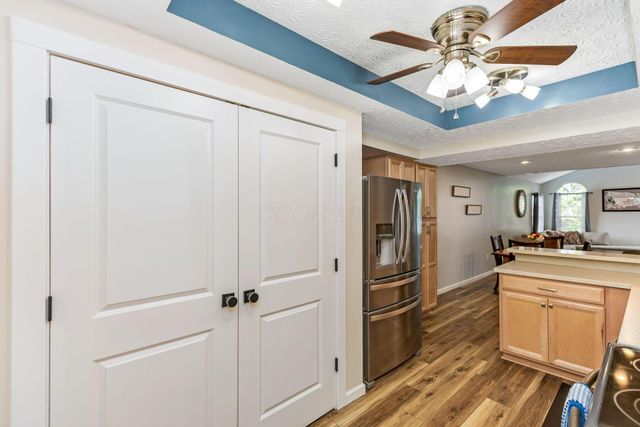 5846 Willow Lake Drive, Grove City, OH 43123