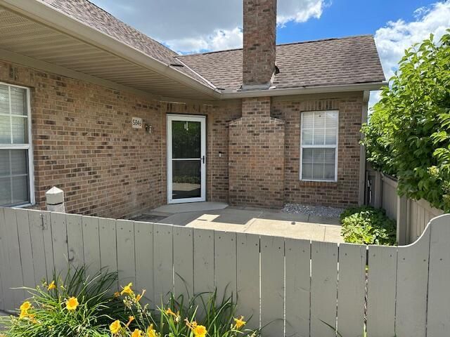 5846 Willow Lake Drive, Grove City, OH 43123