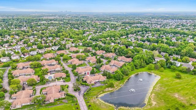 5846 Willow Lake Drive, Grove City, OH 43123