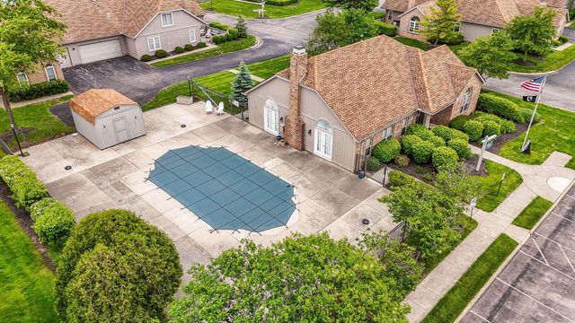 5846 Willow Lake Drive, Grove City, OH 43123