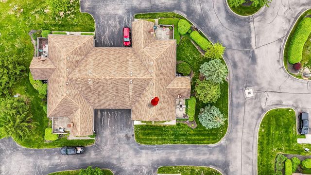 5846 Willow Lake Drive, Grove City, OH 43123