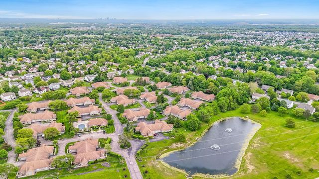 5846 Willow Lake Drive, Grove City, OH 43123