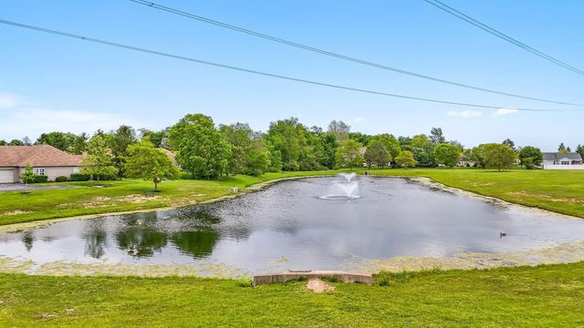 5846 Willow Lake Drive, Grove City, OH 43123