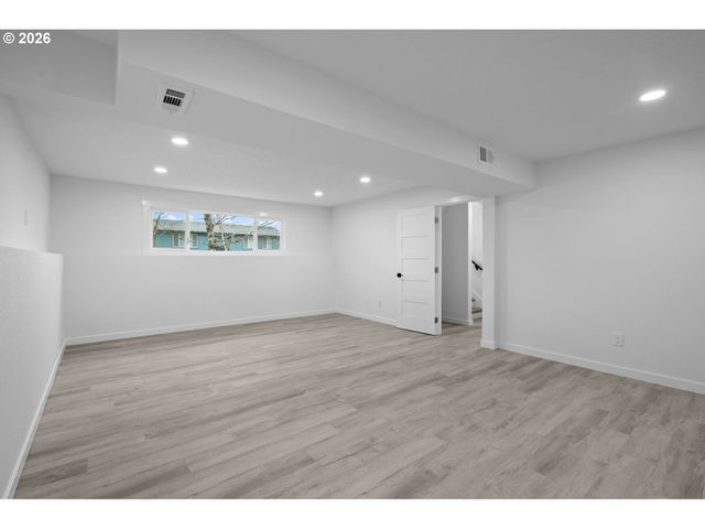 3250 Sw BINFORD LAKE Pkwy, Gresham, OR 97080