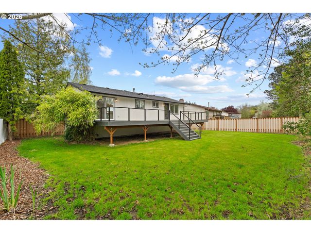 3250 Sw BINFORD LAKE Pkwy, Gresham, OR 97080