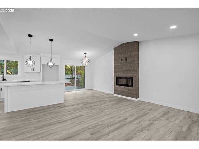 3250 Sw BINFORD LAKE Pkwy, Gresham, OR 97080