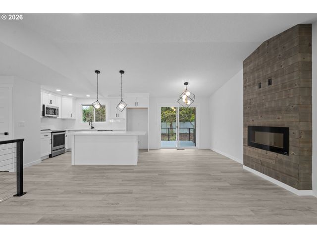 3250 Sw BINFORD LAKE Pkwy, Gresham, OR 97080