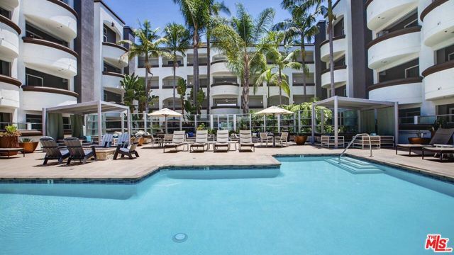 7660 Beverly Boulevard 324, Los Angeles, CA 90036