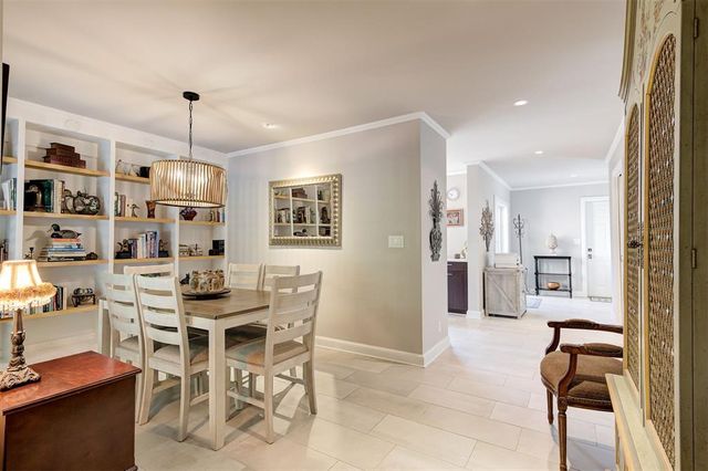 16 Windbrook Square, Norman, OK 73072