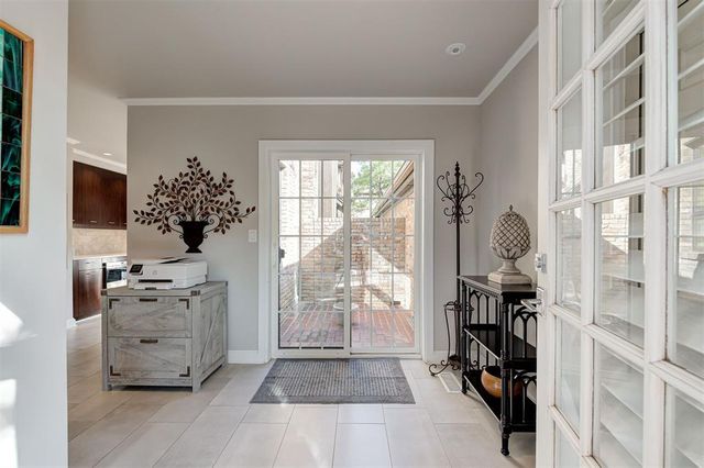16 Windbrook Square, Norman, OK 73072