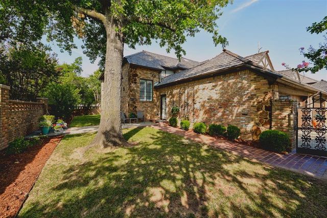 16 Windbrook Square, Norman, OK 73072