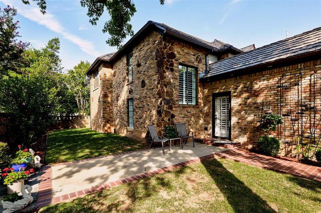 16 Windbrook Square, Norman, OK 73072