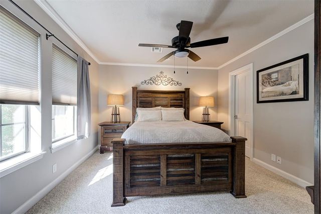 16 Windbrook Square, Norman, OK 73072