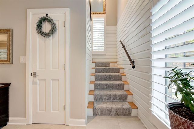 16 Windbrook Square, Norman, OK 73072
