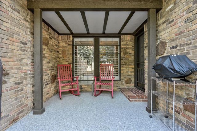 16 Windbrook Square, Norman, OK 73072