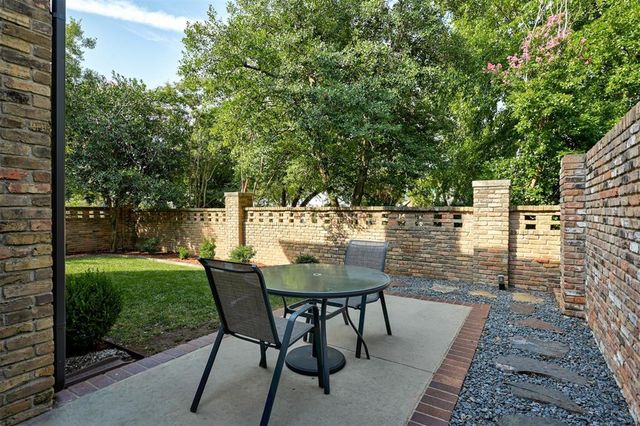 16 Windbrook Square, Norman, OK 73072