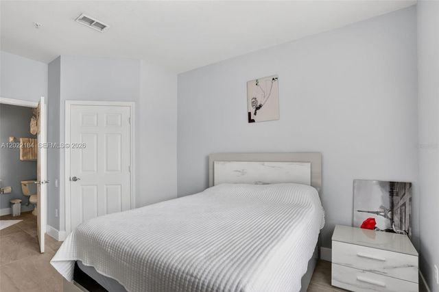 3332 Robert Trent Jones Dr 40203, Orlando, FL 32835