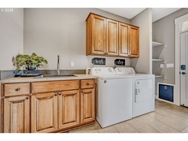 32557 Nw MOUNTAINDALE Rd, North Plains, OR 97133