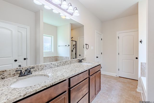 39174 Superior Wood Ave, Gonzales, LA 70737