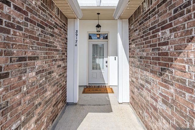 39174 Superior Wood Ave, Gonzales, LA 70737