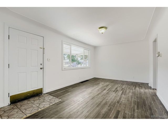 1273 Moline St, Aurora, CO 80010