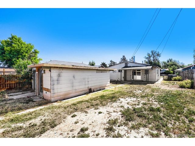 1273 Moline St, Aurora, CO 80010