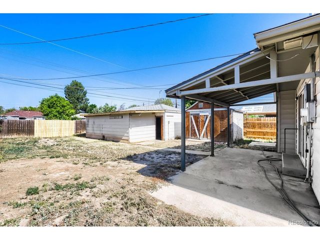 1273 Moline St, Aurora, CO 80010