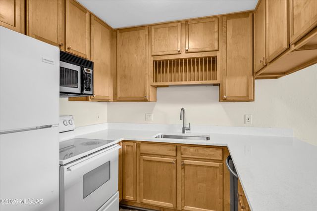 812 S Langley Ave Unit 104, Tucson, AZ 85710