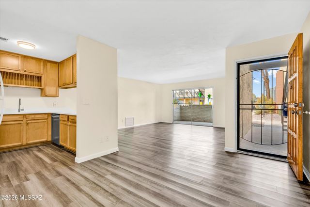 812 S Langley Ave Unit 104, Tucson, AZ 85710