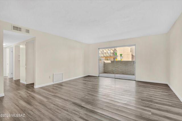 812 S Langley Ave Unit 104, Tucson, AZ 85710