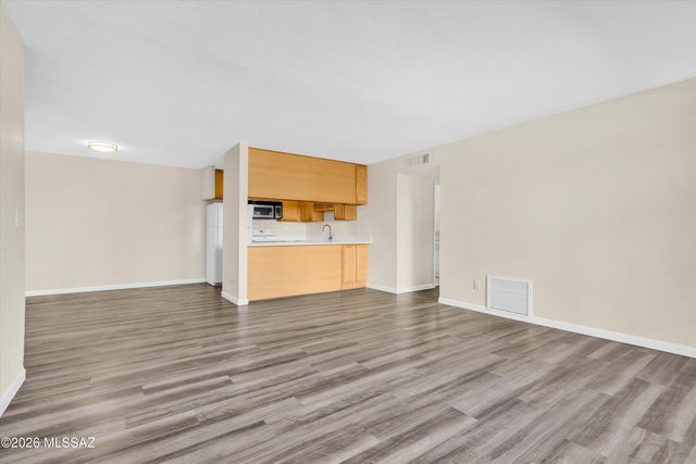 812 S Langley Ave Unit 104, Tucson, AZ 85710