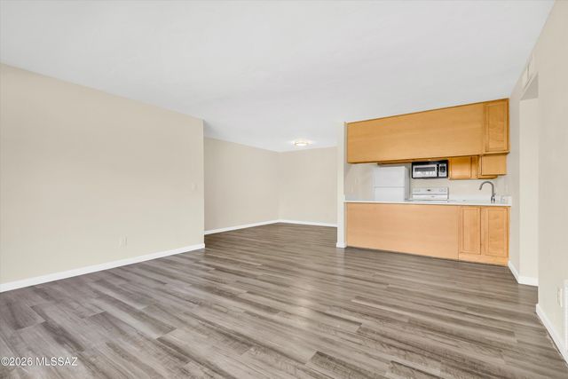 812 S Langley Ave Unit 104, Tucson, AZ 85710