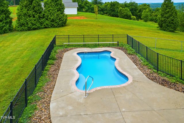 5450 107 Cutoff, Greeneville, TN 37743