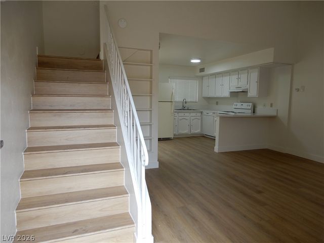 5146 Gray Lane A, Las Vegas, NV 89119