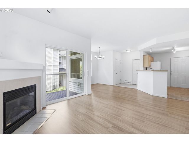 14635 Sw BEARD Rd 102, Beaverton, OR 97007