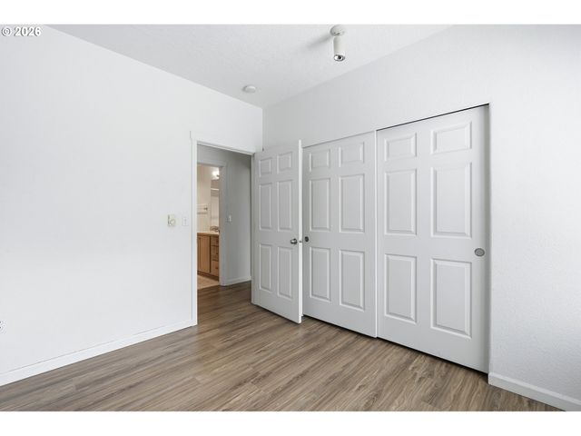 14635 Sw BEARD Rd 102, Beaverton, OR 97007