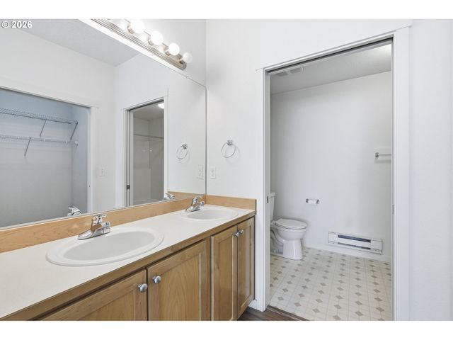 14635 Sw BEARD Rd 102, Beaverton, OR 97007