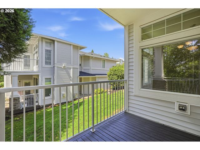 14635 Sw BEARD Rd 102, Beaverton, OR 97007