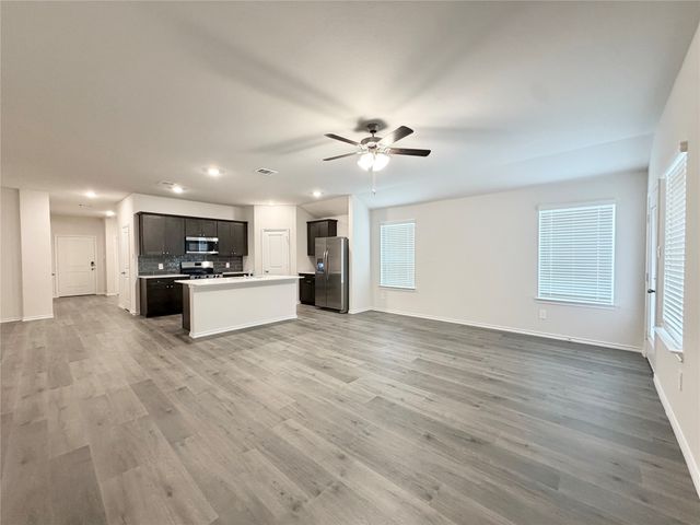 412 Saddle Blanket Drive, Nevada, TX 75173