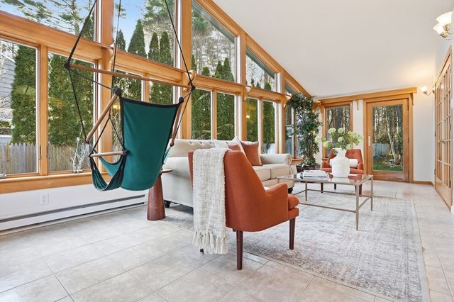 15 Old Marlboro Rd, Maynard, MA 01754