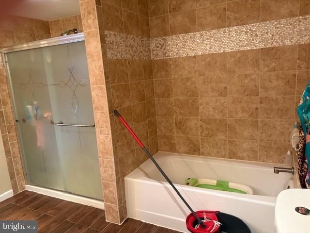 520-22 STRAHLE ST, Philadelphia, PA 19111