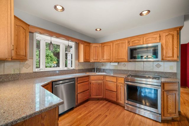 1425 W Lawrence Dr, Spokane, WA 99218